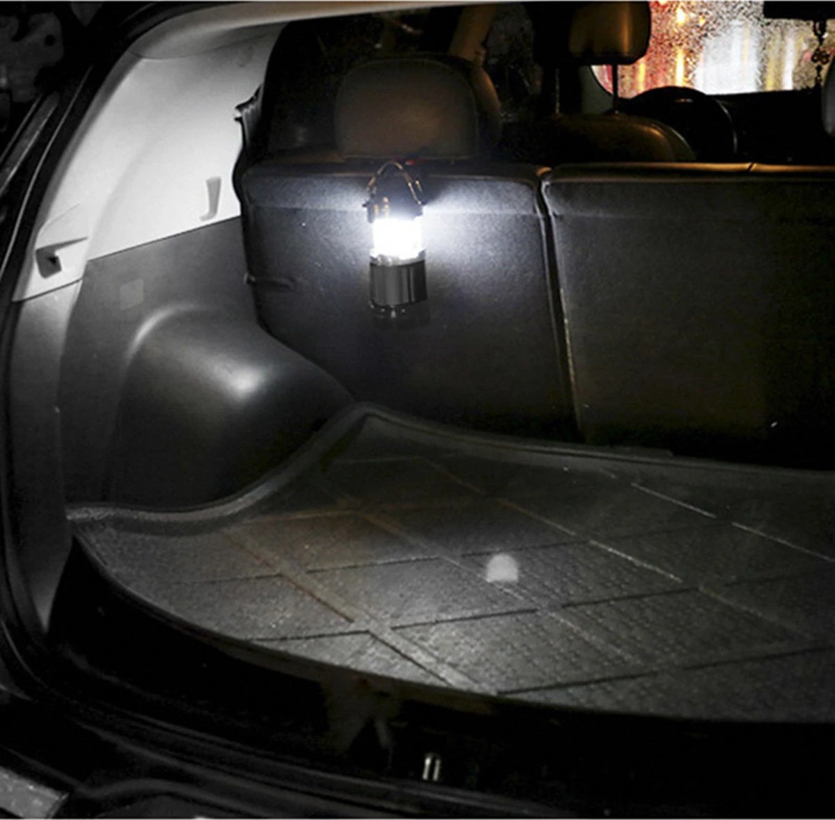 Merkloos Xtraworks - Multifunctionele Solar LED Campinglamp Met Handvatten - IPX 45 Waarde, USB-lader En Powerbank - Mat Zwart - Afbeelding 9